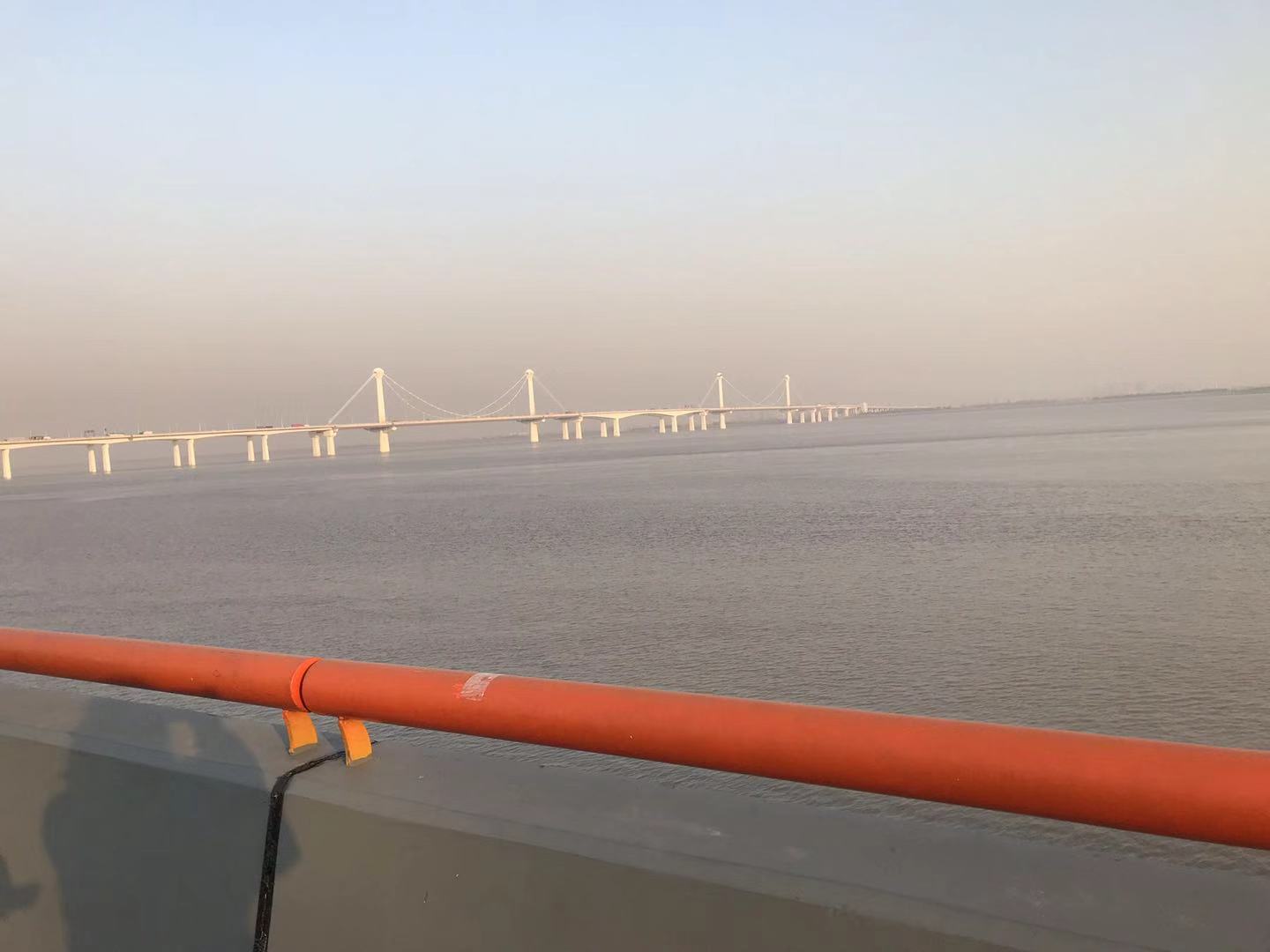 水质检测仪器不断发展 高举习近平青山绿水环境治理新场景
