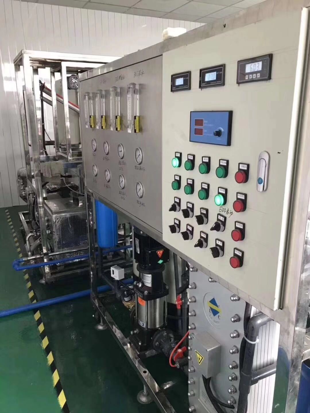 光学玻璃超声波清洗机4.jpg